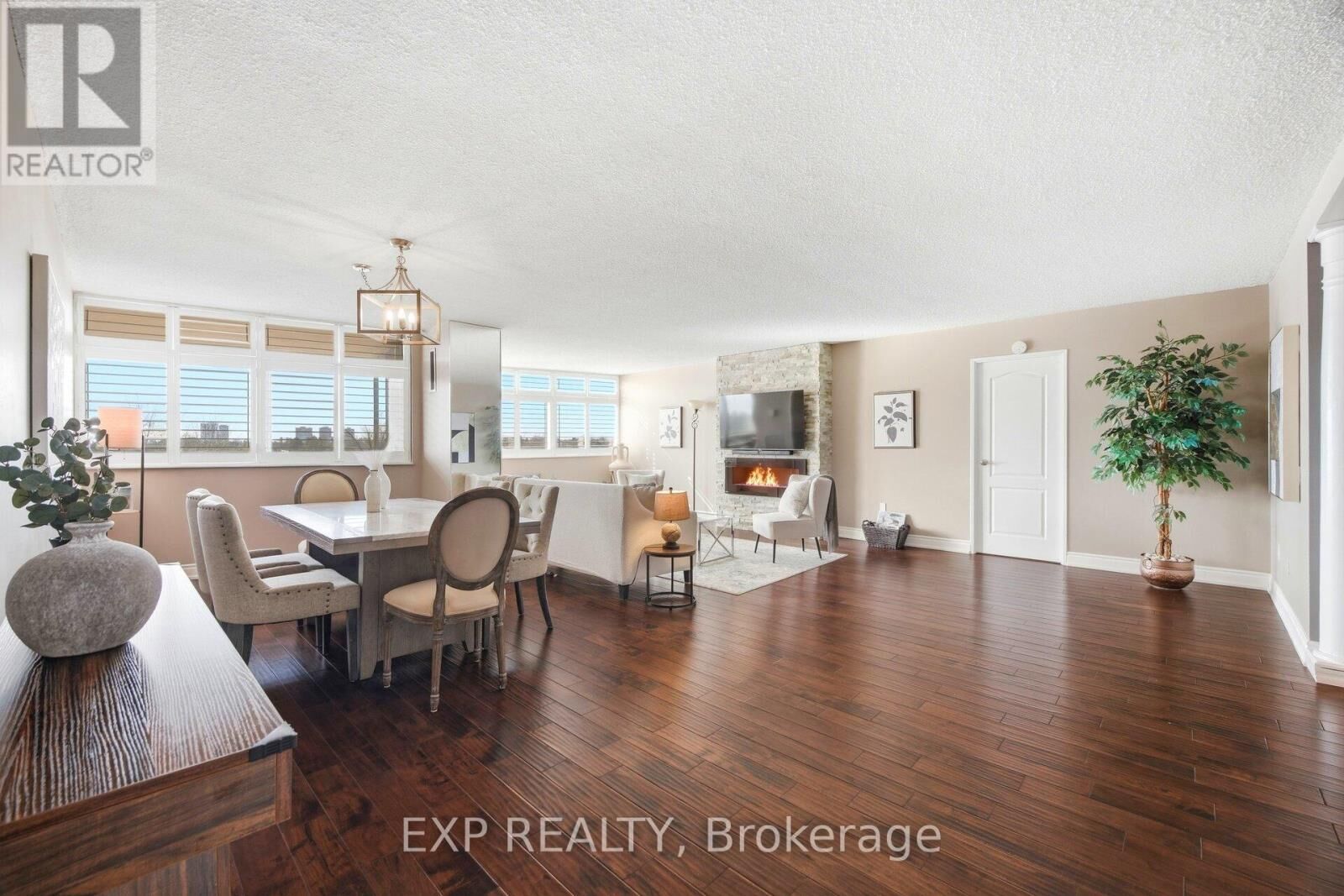 Property Photo:  3131 Bridletowne Circle 607  ON M1W 2S9 