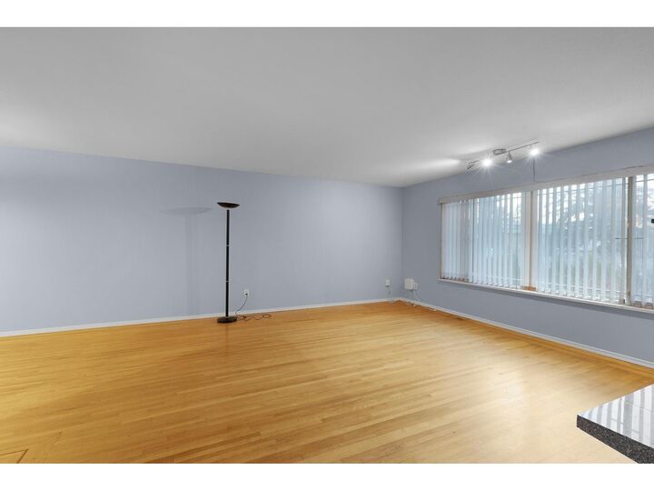 Photo de la propriété:  13786 Grosvenor Road  BC V3R 5E7 