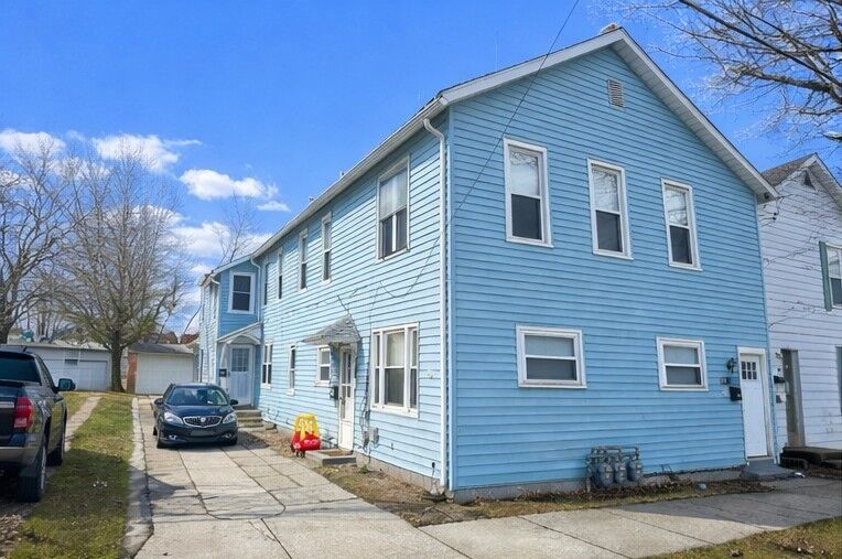 Property Photo: 919 E 7th Street PA 16503