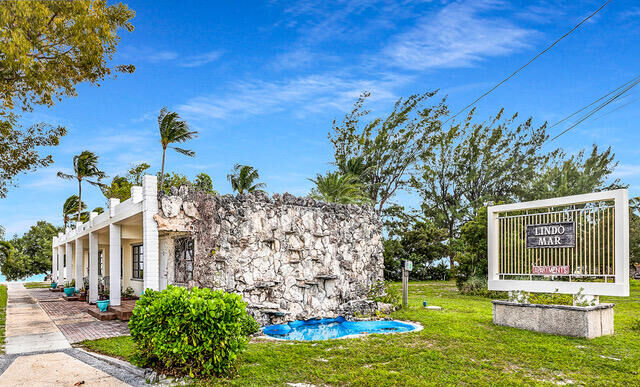 Property Photo:  75131 Overseas Highway  FL 33036 