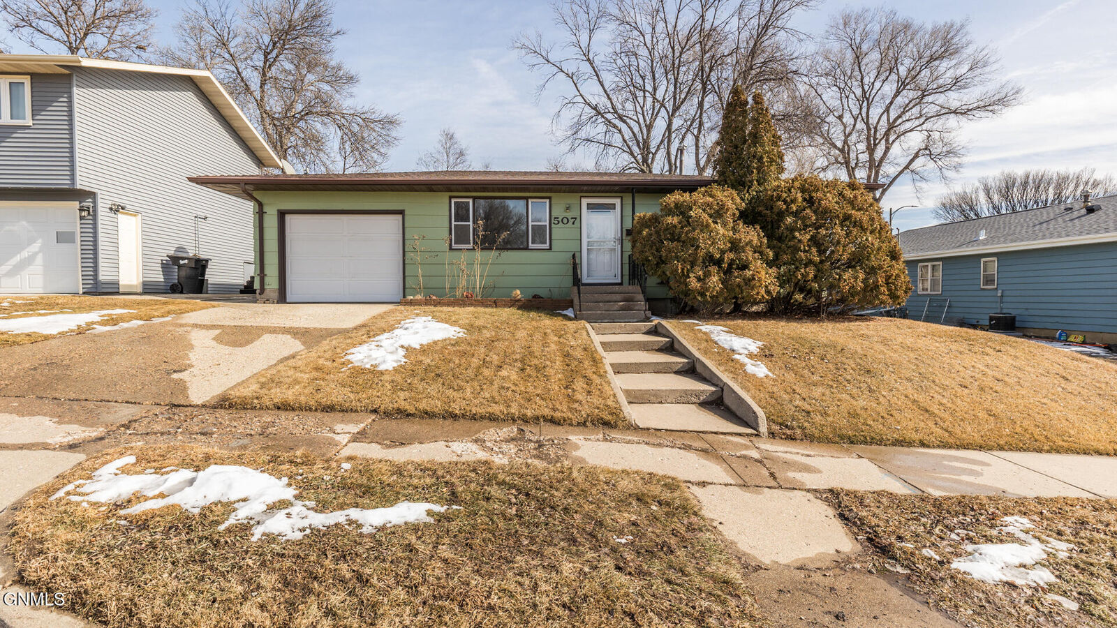 Property Photo:  507 22nd Street  ND 58501 