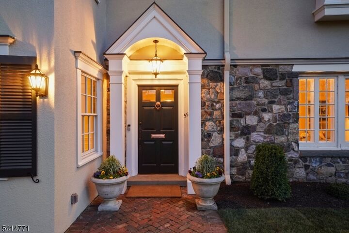 Property Photo:  55 Oxbow Lane  NJ 07901 