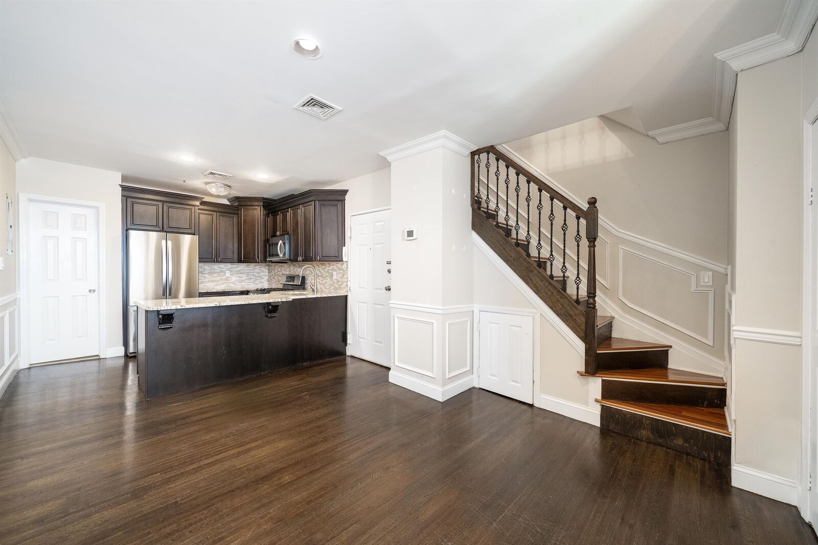 Property Photo:  814 Willow Ave 5rr  NJ 07030 