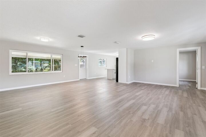 Property Photo:  5511 Oakfield Street  FL 32808 