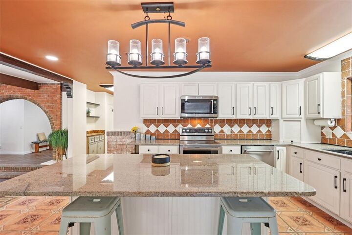 Property Photo: 4219 Magnolia Avenue FL 34748