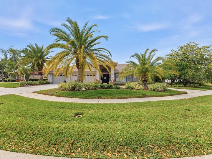 Property Photo: 4830 Longwater Way FL 33615