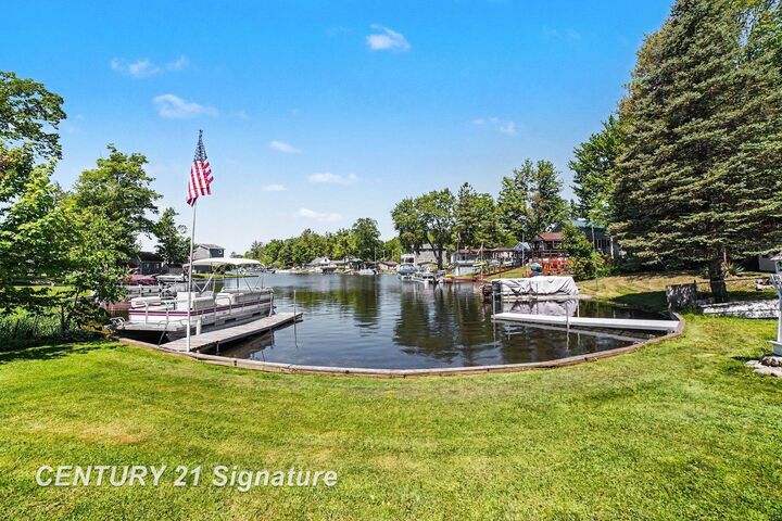 Property Photo:  152 Hilda Drive  MI 48622 