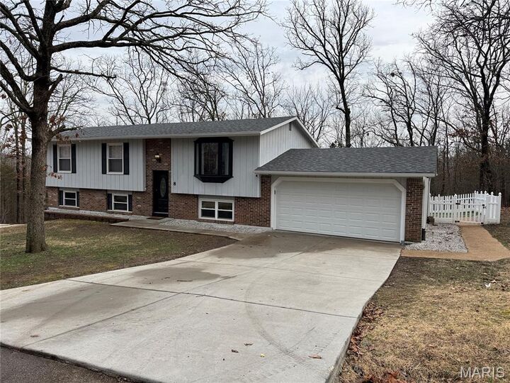 Property Photo: 8 Dogwood Lane MO 63050