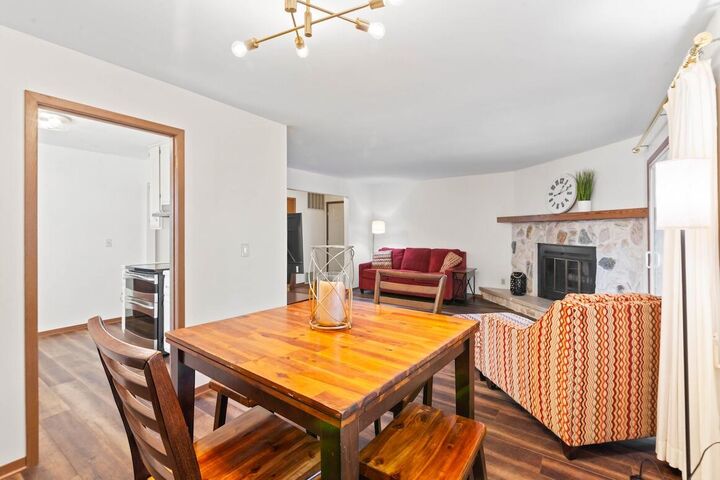 Property Photo: 650 Dundee Ln WI 53029