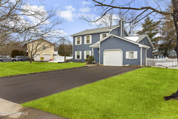 Property Photo:  46 Hickory Hill Road  NJ 08527 