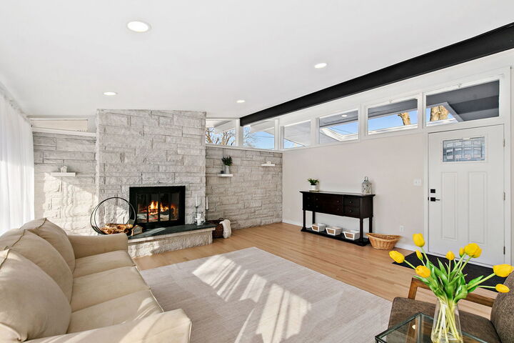 Property Photo:  411 S 1st Street  IL 60119 