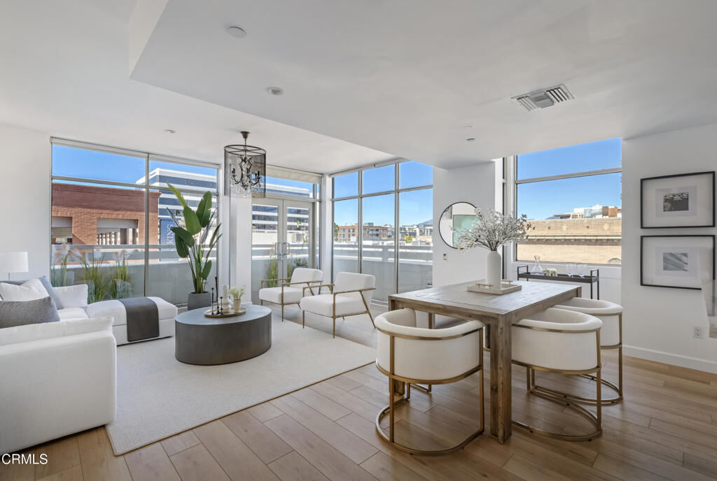 Property Photo:  35 N Raymond Avenue 412  CA 91103 