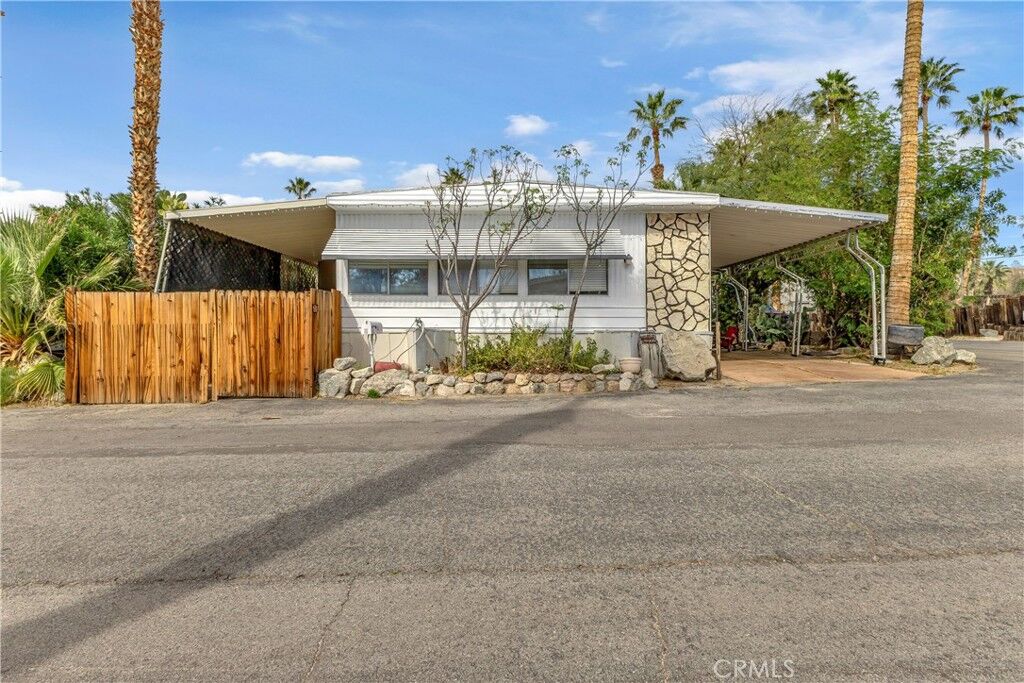 Property Photo: 70875 Dillon Road 31 CA 92241