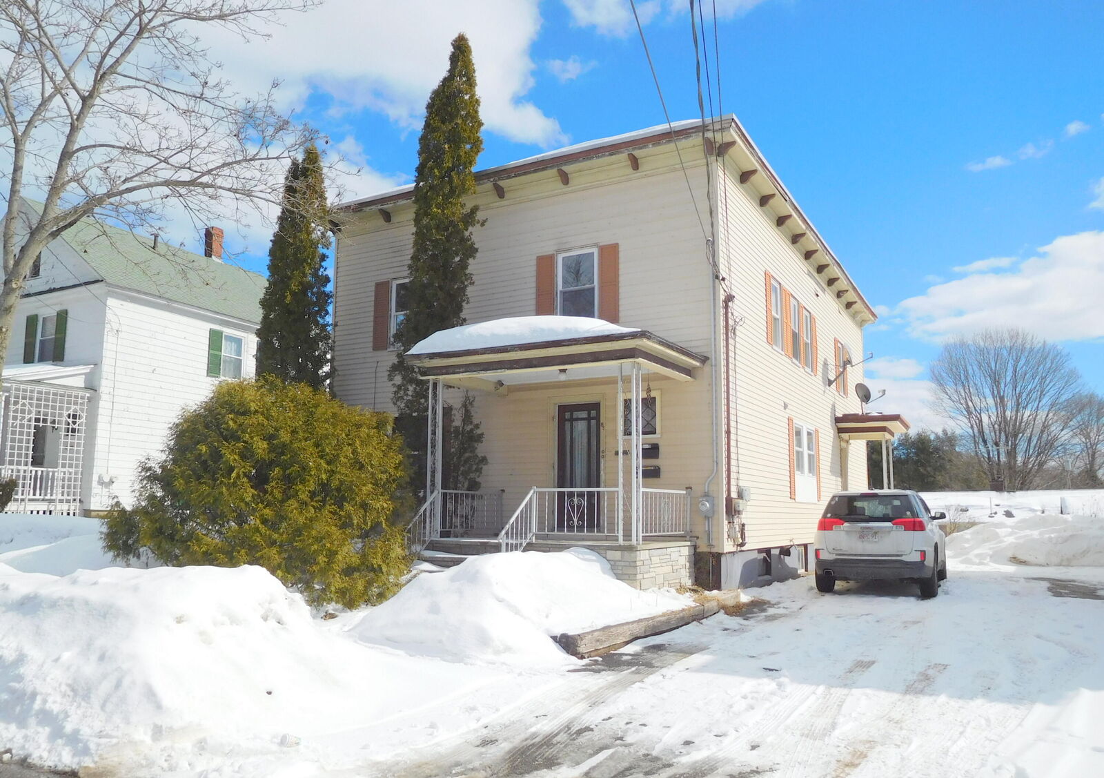 Property Photo: 85 Androscoggin Avenue ME 04240