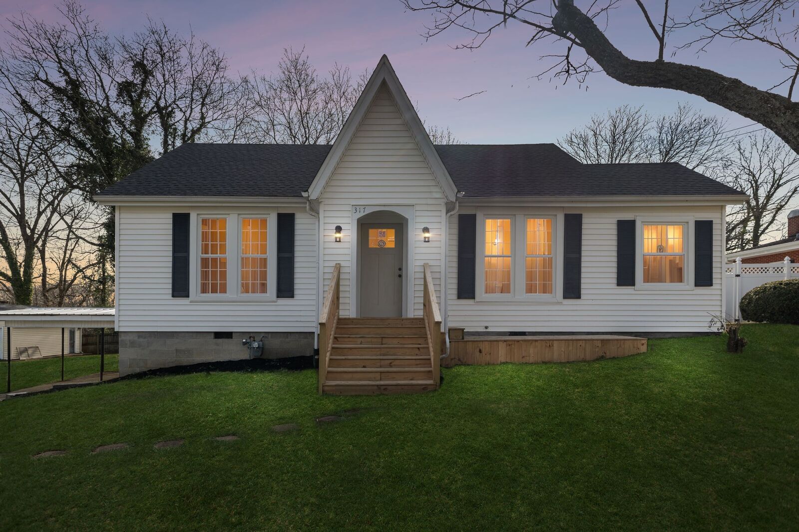 Property Photo:  317 Cliffside Ave  TN 37160 
