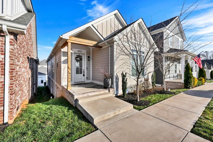 Property Photo:  1372 Hicks Edgen Rd  TN 37146 