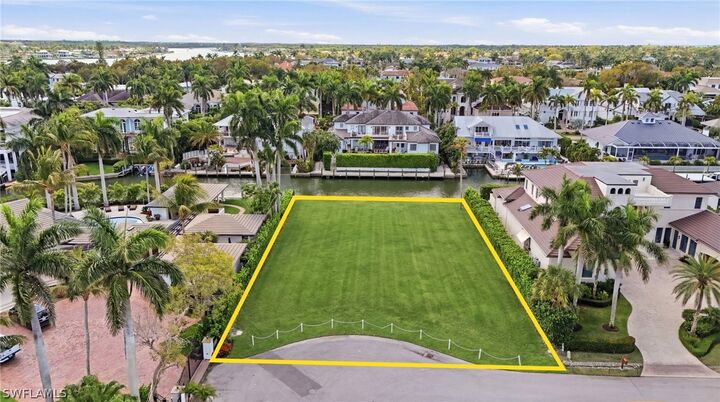 Property Photo:  754 16th Avenue S  FL 34102 