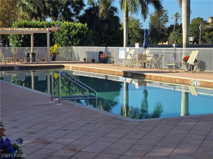 Property Photo:  25069 Peacock Lane 101  FL 34114 