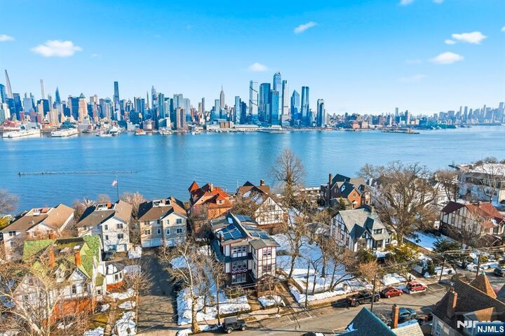 Property Photo:  12-14 King Avenue  NJ 07086 