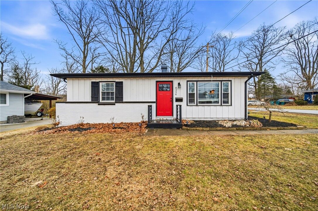 Property Photo: 8324 Harbor Drive OH 44060