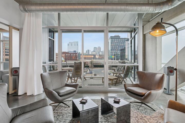 Property Photo:  345 6th Avenue N 405  MN 55401 