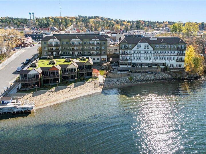 Property Photo:  502 Cleveland Boulevard W 3203  MN 56484 