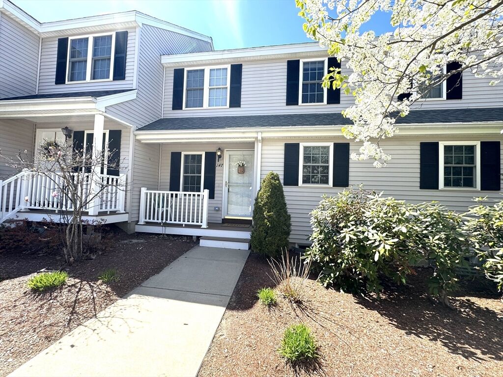 Property Photo:  147 Constitution Drive 147  MA 01420 