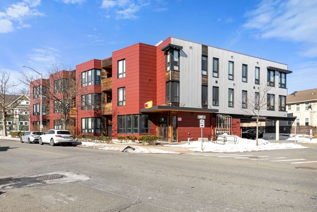 Property Photo:  240 Salem St 3B  MA 02155 