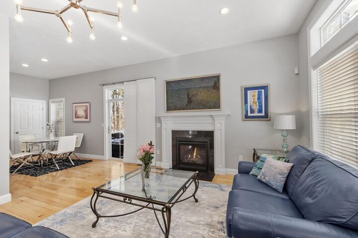 Property Photo:  2 Boardwalk Dr 2  MA 01810 