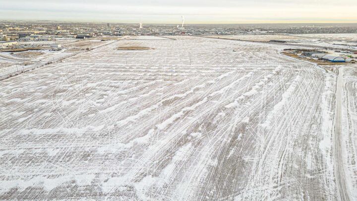 Property Photo:  63040 Township Road 713A  AB T8W 5E5 