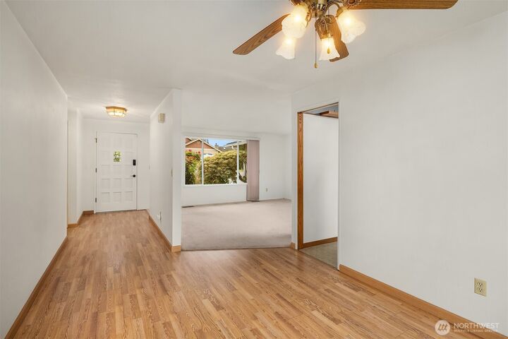 Property Photo:  4908 NE 24th Street  WA 98059 