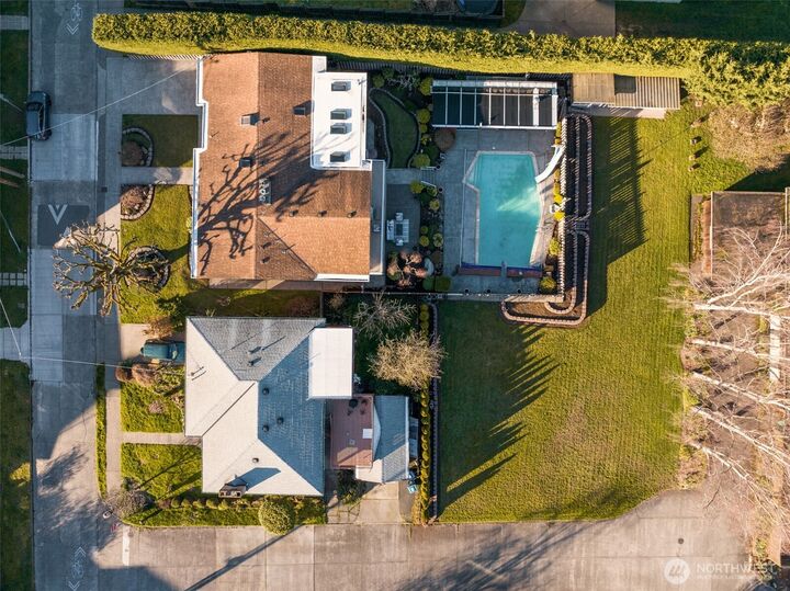 Property Photo:  6508  57th Avenue S  WA 98118 