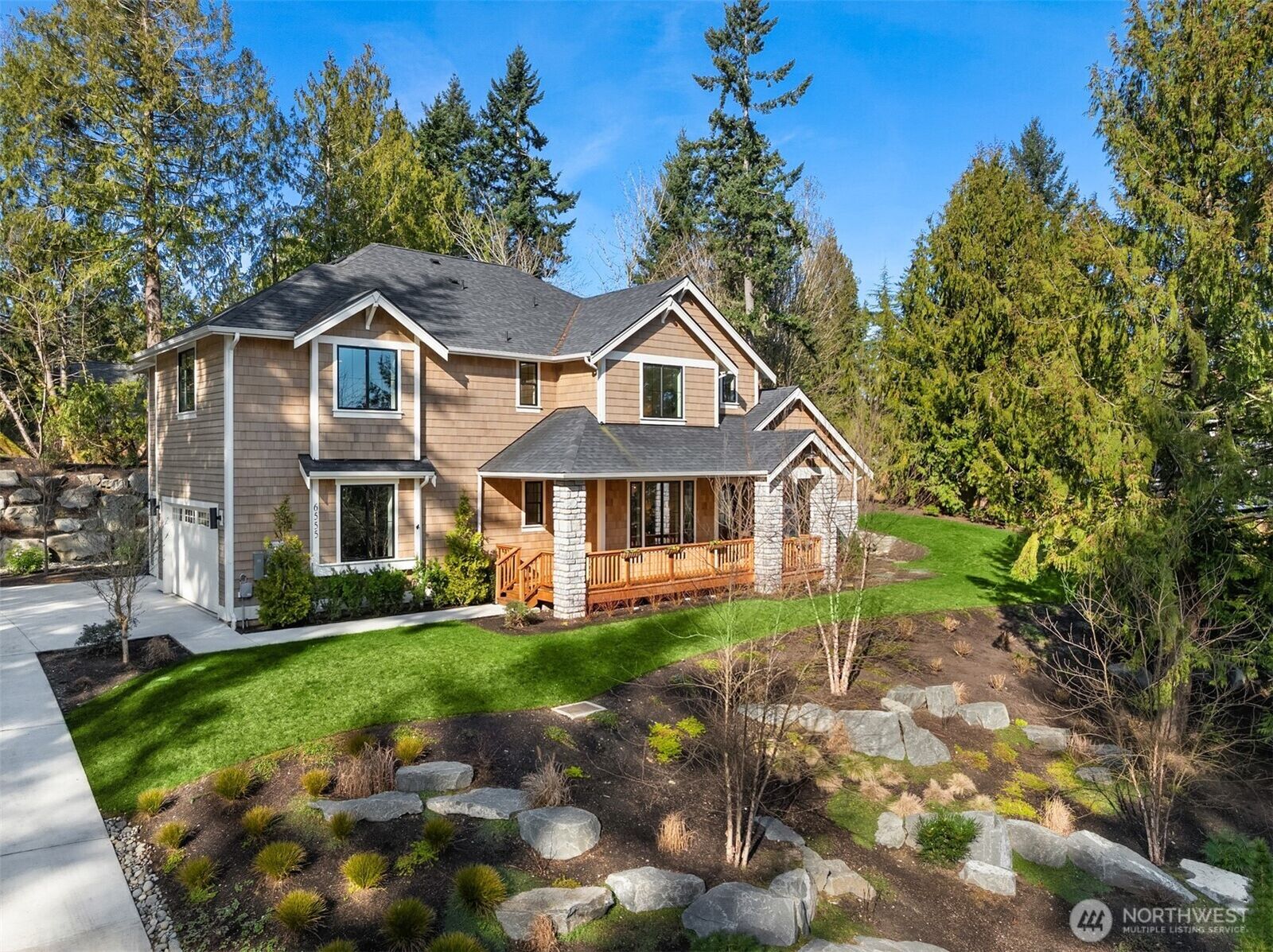 Property Photo:  6555  Ridge Lane NE  WA 98110 