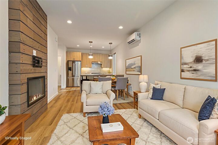 Property Photo:  115 N 105th Street B  WA 98133 