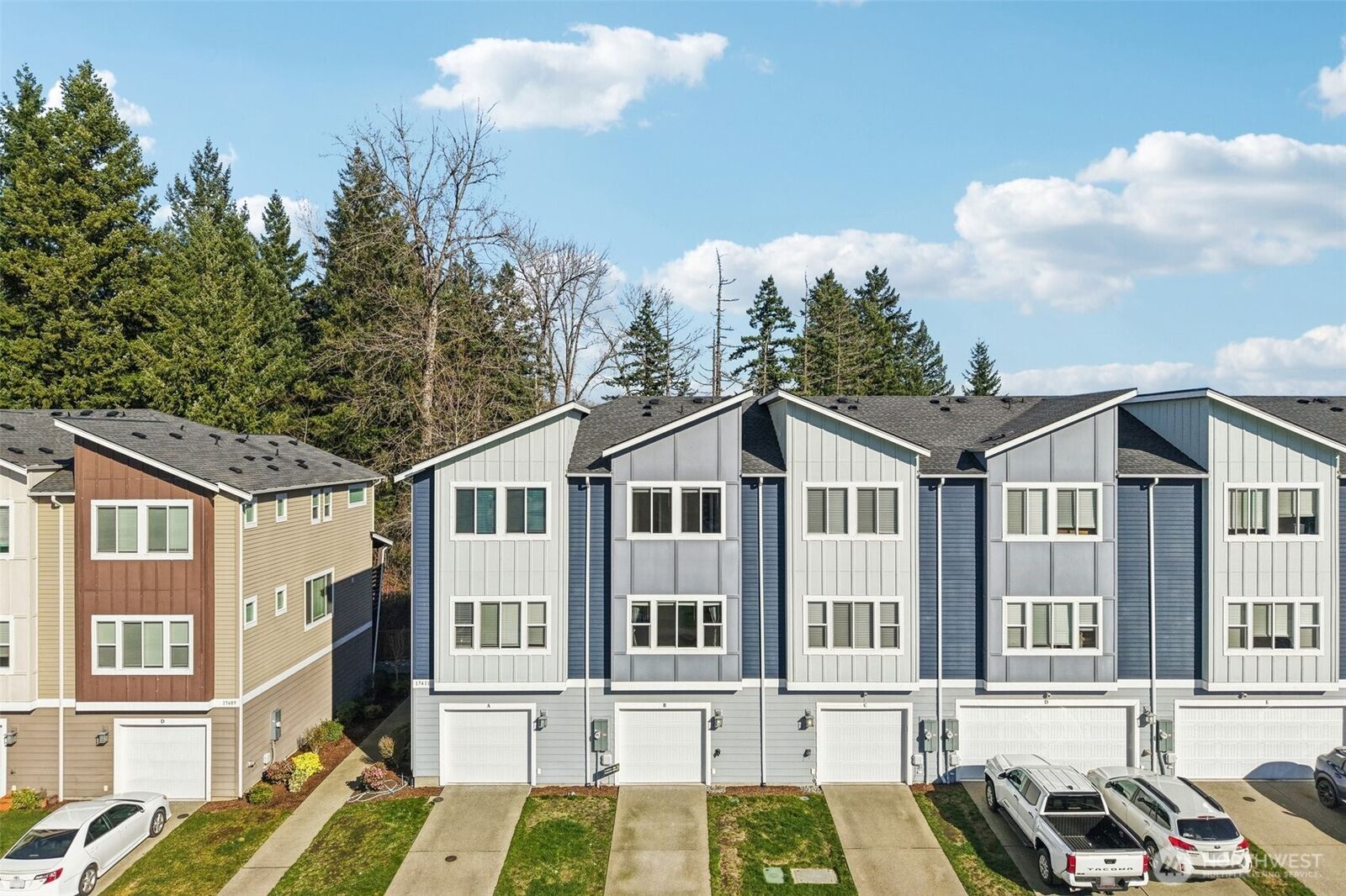 Property Photo: 17411 118th Avenue Ct E B WA 98374