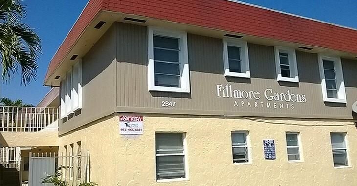 Property Photo: 2842 Fillmore Street 15 FL 33020