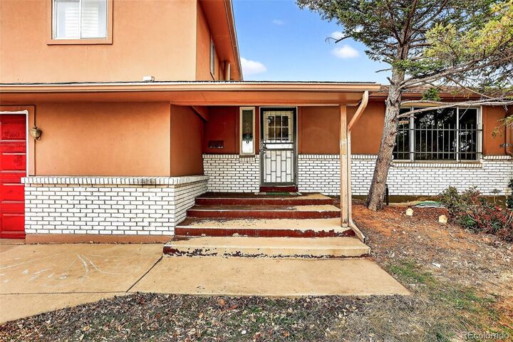 Property Photo: 2000 E Easter Avenue CO 80122