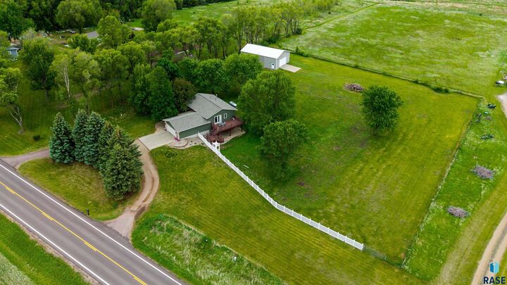 Property Photo: 26481 487th Ave SD 57068