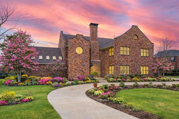 Property Photo:  4924 Fernwood Drive  LA 70605 