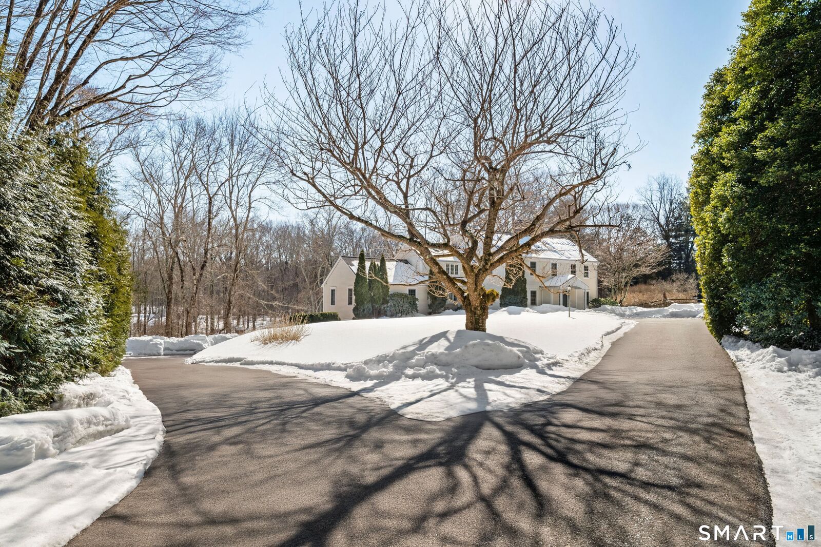 Property Photo: 117 Weston Road CT 06880