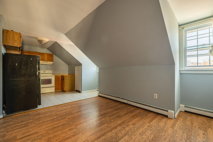 Property Photo:  56 Park Avenue 301  CT 06604 