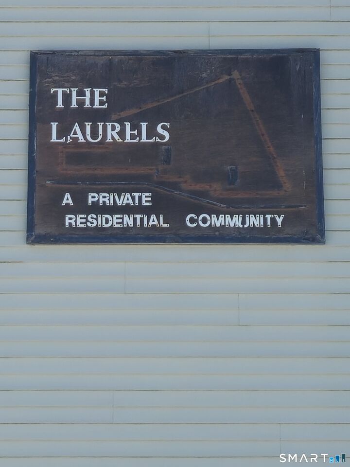 Property Photo:  187 High Top Circle West 187  CT 06514 