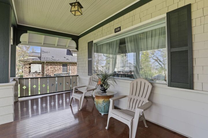 Property Photo:  109 W Sumner Ave  WA 99204 