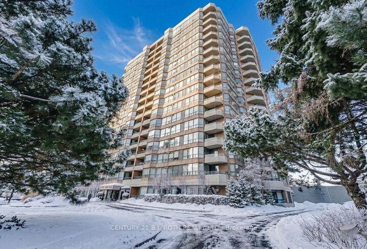 Property Photo:  268 Ridley Boulevard 314  ON M5M 4N3 