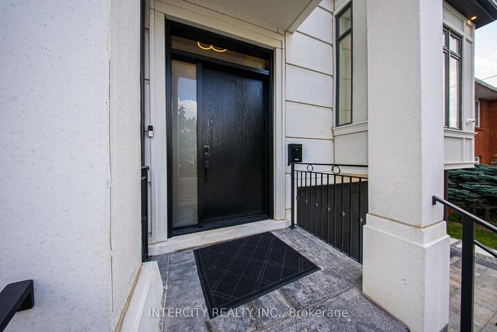Property Photo: 131A Birch Avenue ON L4C 6C5