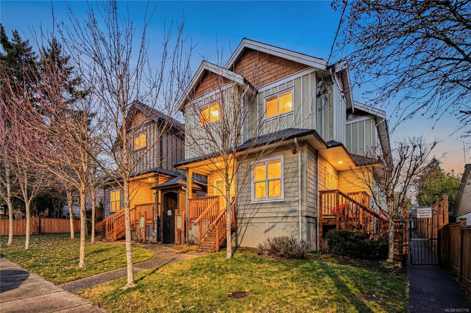 Property Photo: 582 Rosehill St #104 BC V9S 1H6