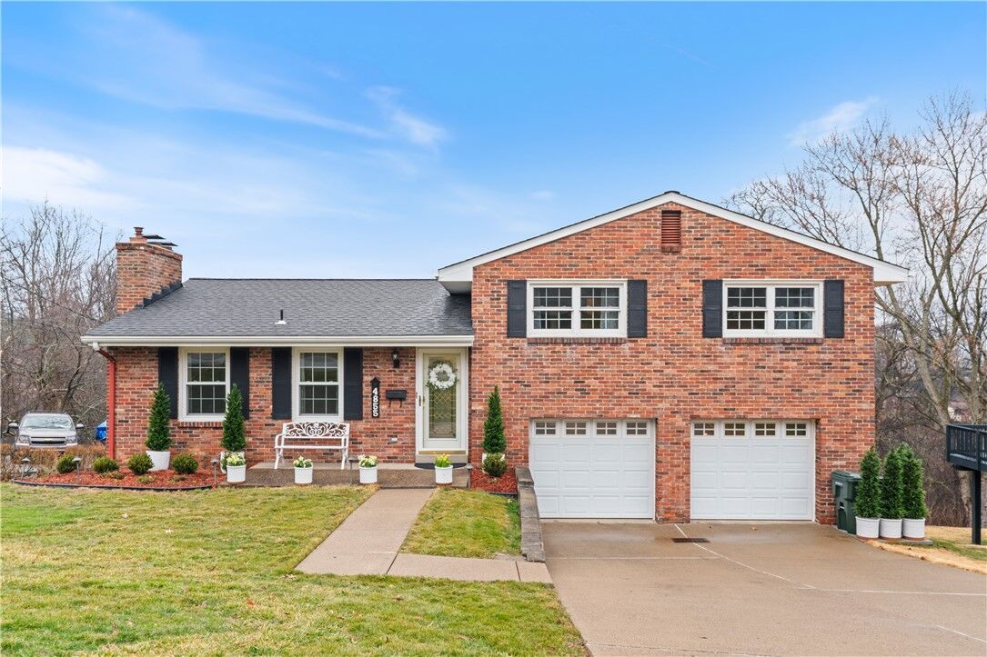 Property Photo:  4855 S Emblem Drive  PA 15236 