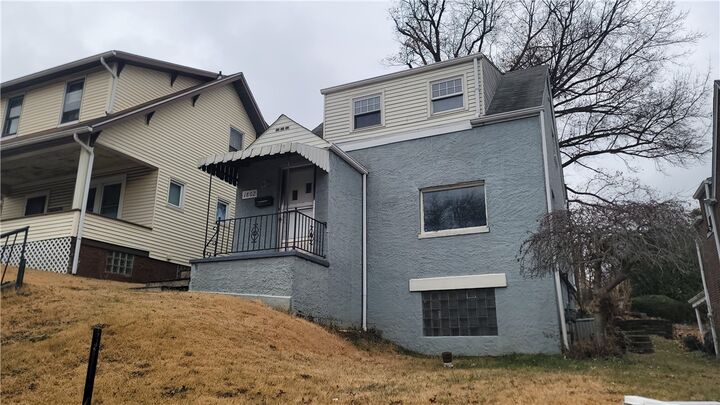 Property Photo:  1802 Alcoa Dr  PA 15068 