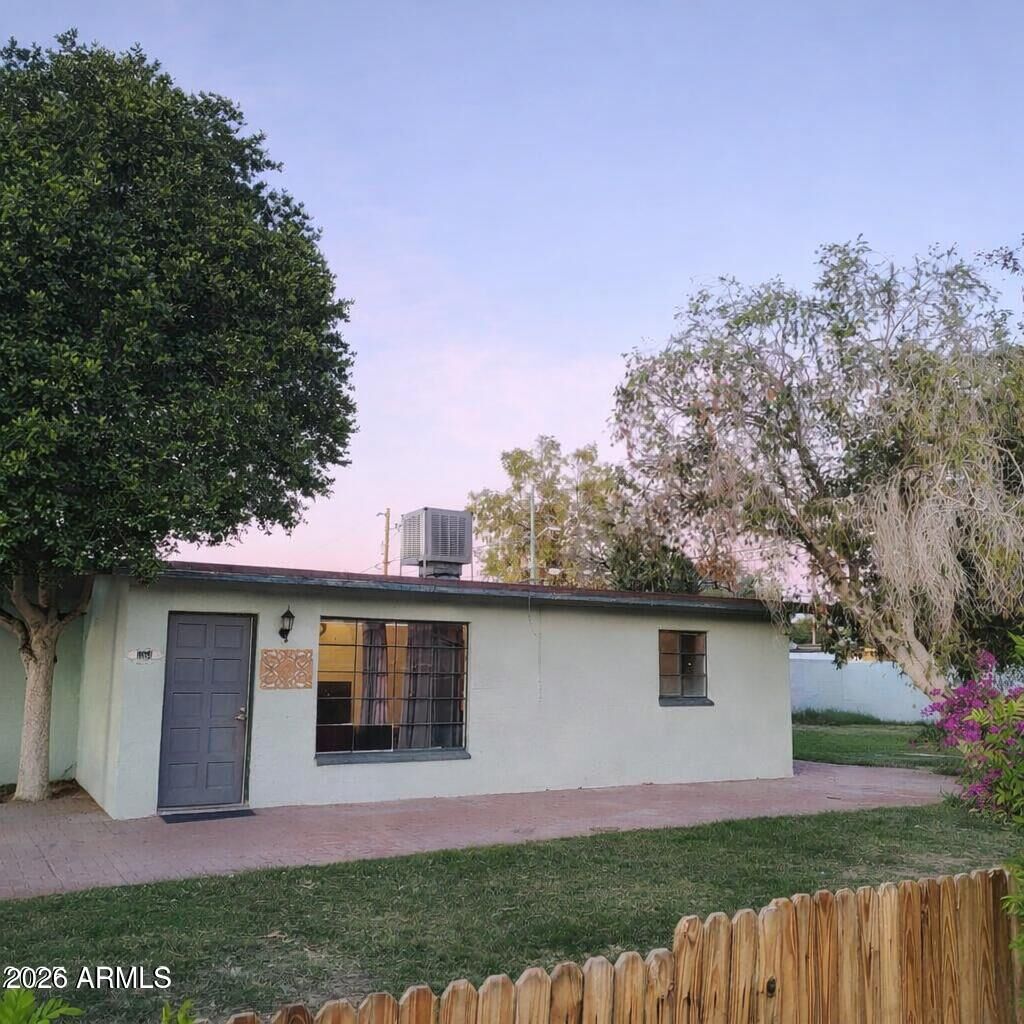 Property Photo:  1064 W 5th Street  AZ 85281 