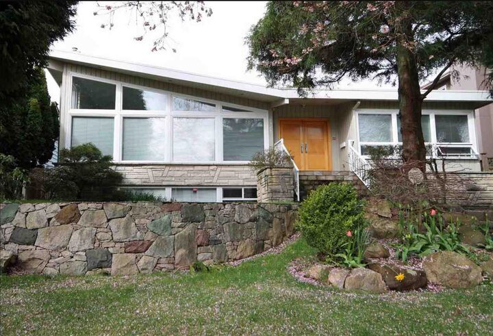 6921 Laurel Street — photo 1